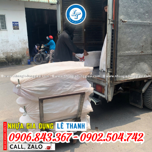Ống đựng đũa có nắp giao tận nơi Ống đựng đũa có nắp giao tận nơi