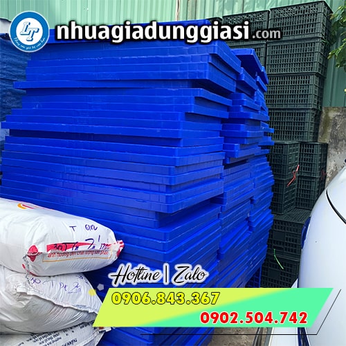 Pallet nhựa kê hàng giá rẻ sẵn kho Pallet nhựa kê hàng giá rẻ sẵn kho