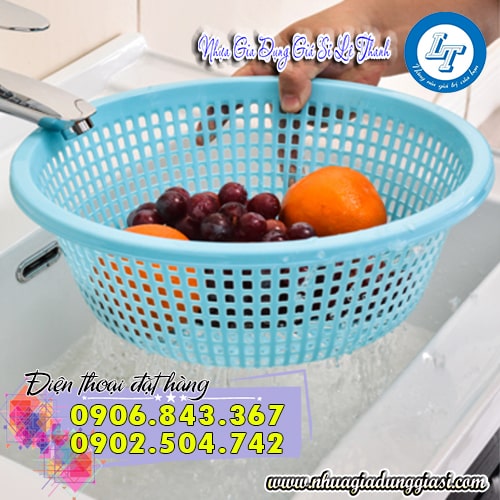 Rổ nhựa tròn giúp làm ráo nước và làm sạch thực phẩm Rổ nhựa tròn giúp làm ráo nước và làm sạch thực phẩm