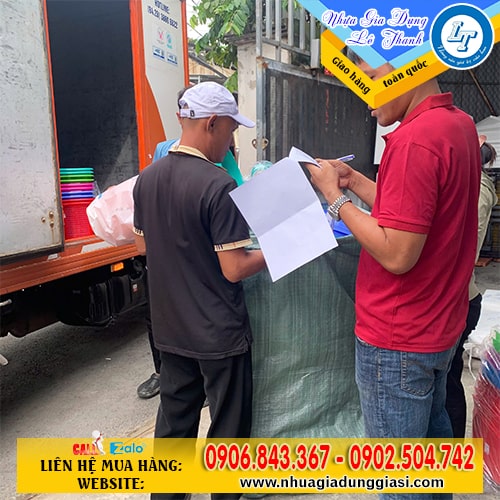 Thau nhựa trong suốt giao hàng nhanh chóng Thau nhựa trong suốt giao hàng nhanh chóng