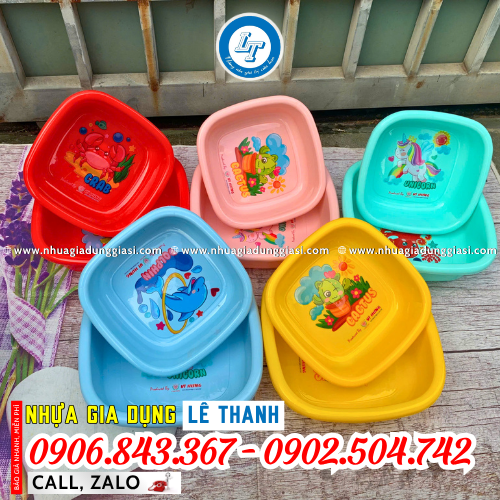 Thau nhựa vuông đẹp mắt trơn bóng Thau nhựa vuông đẹp mắt trơn bóng