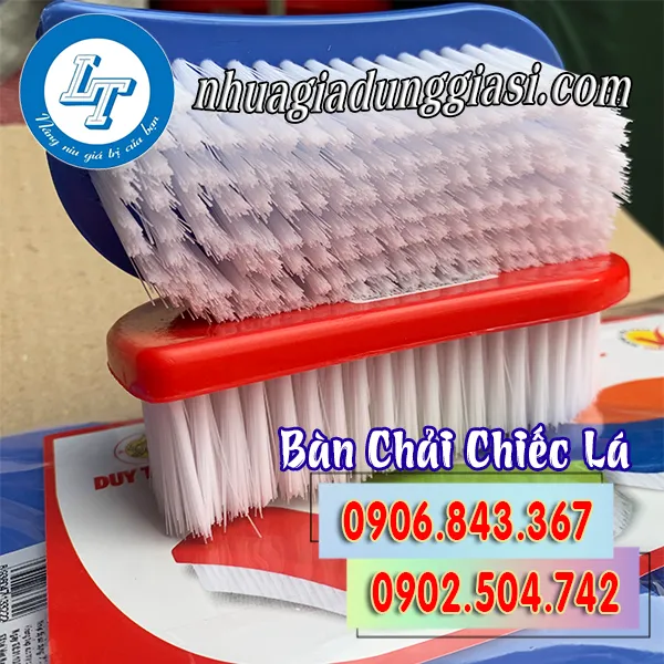 BÀN CHẢI CHIẾC LÁ