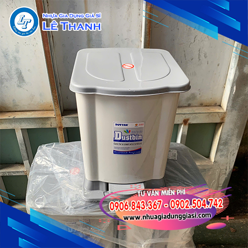 Thùng rác đạp chân nhựa Thùng rác đạp chân nhựa