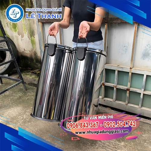 Thùng rác inox gọn nhẹ Thùng rác inox gọn nhẹ