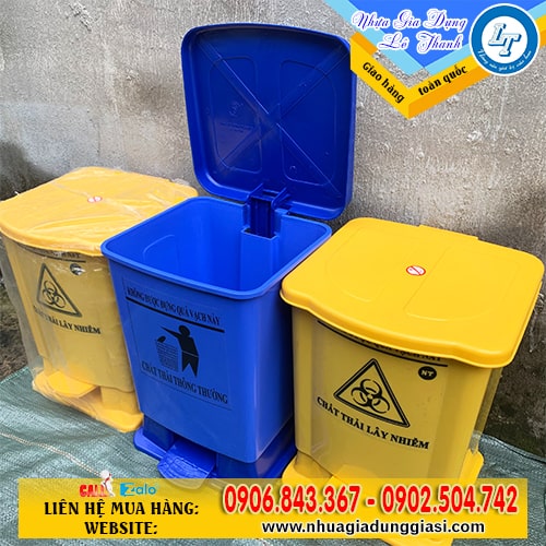 Thùng rác y tế đạp chân tiện lợi Thùng rác y tế đạp chân tiện lợi