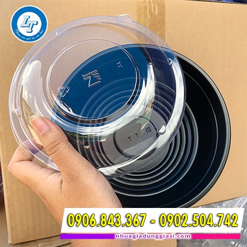 Tô nhựa đỏ đen nắp đậy trong suốt Tô nhựa đỏ đen nắp đậy trong suốt