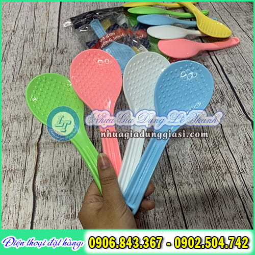 Vá cơm chống dính Vá cơm chống dính