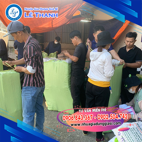 Vá xới cơm nhựa giao hàng toàn quốc Vá xới cơm nhựa giao hàng toàn quốc