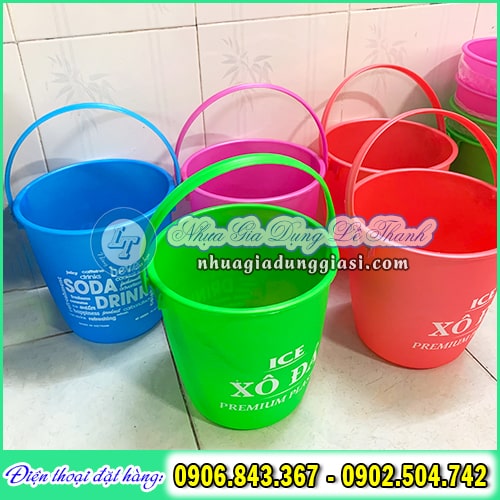 Xô đựng đá nhựa nhiều màu Xô đựng đá nhựa nhiều màu
