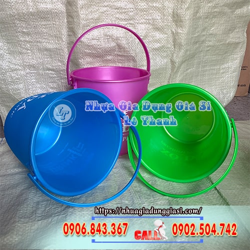 Xô nhựa đựng đá cứng cáp Xô nhựa đựng đá cứng cáp