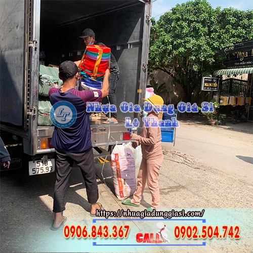 Xô nhựa đựng đá giao hàng tận nơi Xô nhựa đựng đá giao hàng tận nơi