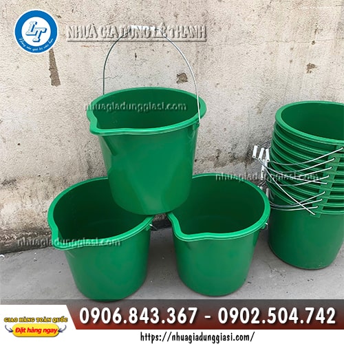 Xô nhựa quai sắt chịu lực tốt Xô nhựa quai sắt chịu lực tốt