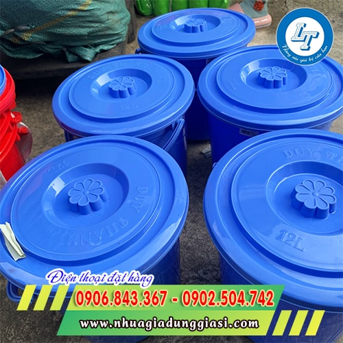 Xô nhựa tròn dày dặn chịu lực va đập tốt Xô nhựa tròn dày dặn chịu lực va đập tốt