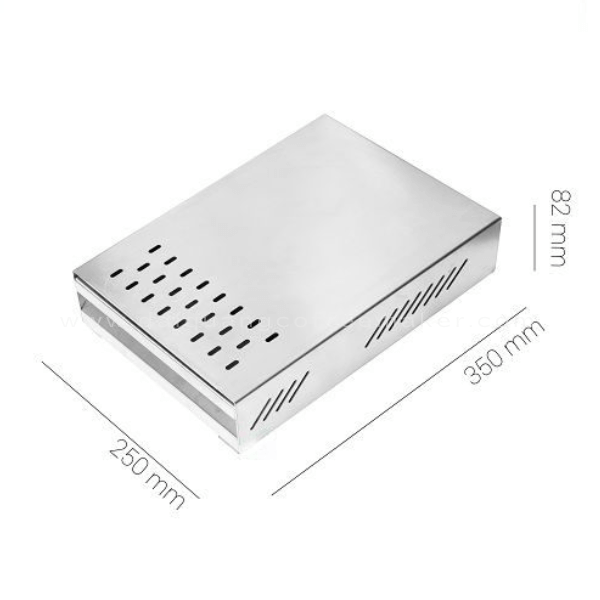 Hộp đập bã Amada inox đặt gọn gàng trên quầy bar