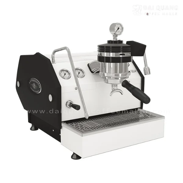 Thiết kế mặt trước máy La Marzocco GS3 MP White Body 1 Group – sang trọng, gọn gàng và chuyên nghiệp