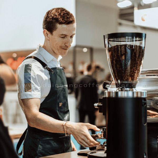 Mahlkonig E65S GBW: Grind-by-Weight – Xay chính xác từng gram