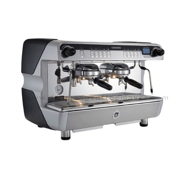 Pha chế chuẩn Barista với máy pha cà phê Casadio Nettuno A2 Group