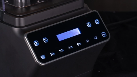 Điểm nổi bật của máy xay Uniblend One Touch chính là màn hình cảm ứng hiện đạị