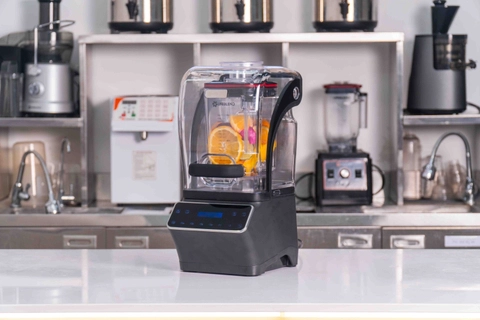 Máy xay Uniblend One Touch với khả năng vận hành êm ái với độ ồn thấp
