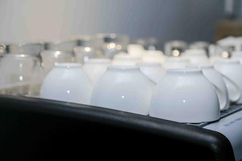 Sưởi ly tách thuận tiện tích hợp trong máy pha cà phê Rancilio Classe 7 USB