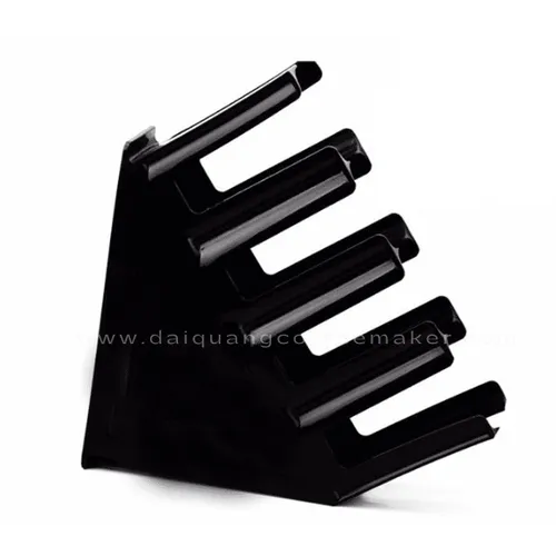 Kệ Úp Ly Nhựa Đen 4 Ngăn - Giải Pháp Cho Quầy Bar Gọn Gàng