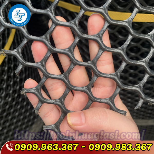 BÁN LƯỚI MẮT CÁO NHỰA ĐEN GIÁ RẺ TẠI TPHCM lưới nhựa mắt cáo màu đen