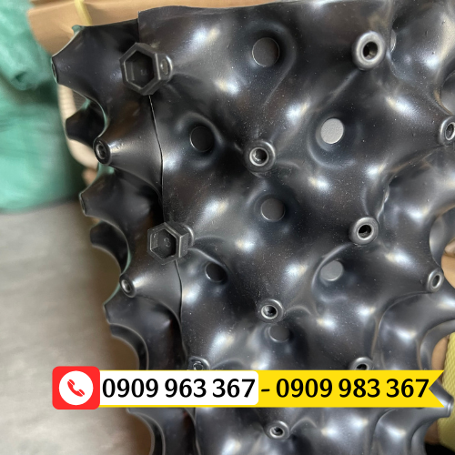 Cung cấp bầu ươm cây loại to giá rẻ cho nhà vườn bầu ươm cây v6