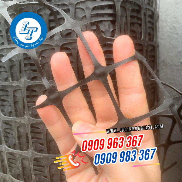 LƯỚI NHỰA DẺO Ô VUÔNG GIÁ SỈ CUỘN 50M LƯỚI NHỰA DẺO Ô VUÔNG GIÁ SỈ CUỘN 50M