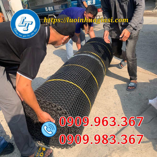 LƯỚI NHỰA LÀM CHUỒNG GÀ LOẠI NÀO TỐT RẺ? lưới nhựa mắt cáo màu đen