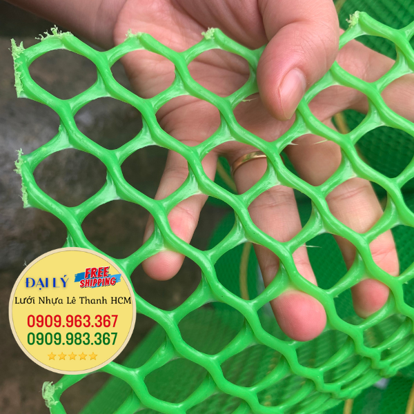 Lưới mắt cáo nhựa giá bao nhiêu 1 cuộn? lưới nhựa mắt cáo xanh