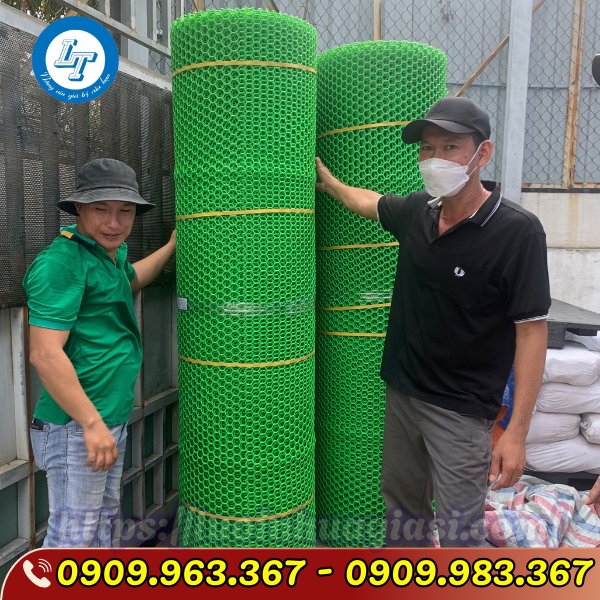 LƯỚI NHỰA MẮT CÁO KHỔ 2M NHIỀU MÀU GIÁ RẺ LƯỚI NHỰA MẮT CÁO MÀU XANH