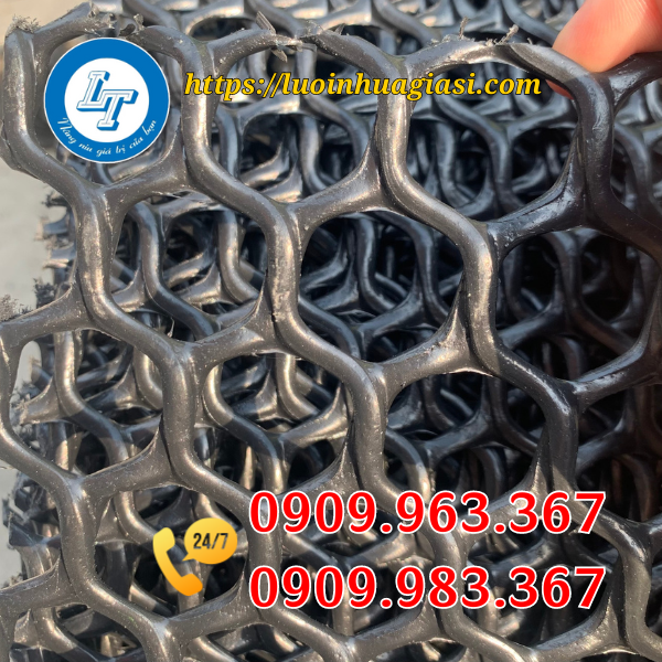 LƯỚI NHỰA LỖ 3CM HÌNH MẮT CÁO MUA Ở ĐÂU CÓ? lưới nhựa mắt cáo màu đen