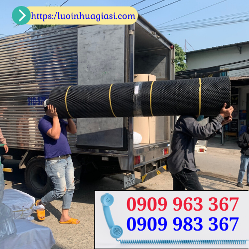 Lưới nhựa lót sàn chăn nuôi loại nào tốt giá rẻ? lưới nhựa mắt cáo màu đen khổ 2m