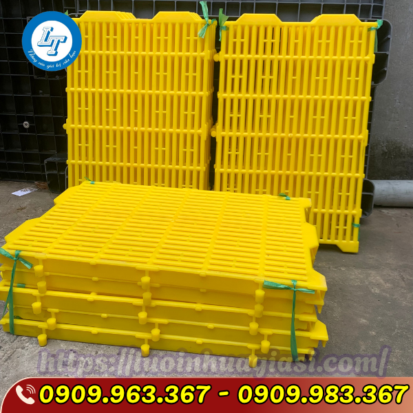 SÀN NHỰA LÓT CHUỒNG CHÓ MÈO GIÁ RẺ GIAO NHANH SÀN NHỰA LÓT CHUỒNG CHÓ MÈO GIÁ RẺ GIAO NHANH