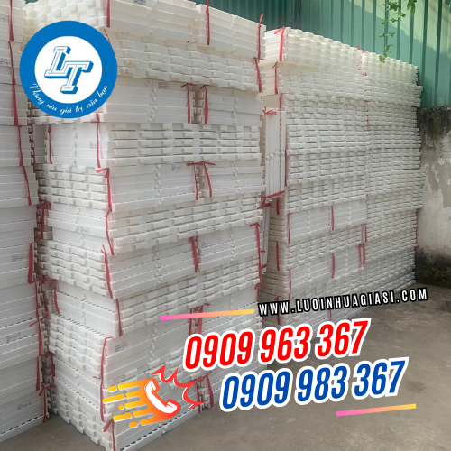 TẤM NHỰA LÓT SÀN CHĂN NUÔI 50X100CM TẤM NHỰA LÓT SÀN CHĂN NUÔI 50X100CM