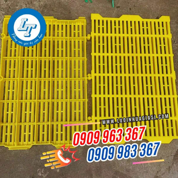 TẤM NHỰA LÓT SÀN CHĂN NUÔI 40X60