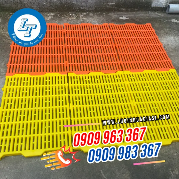 TẤM NHỰA LÓT SÀN CHĂN NUÔI 40X45