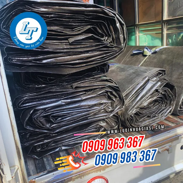 BẠT NHỰA MÀU ĐEN