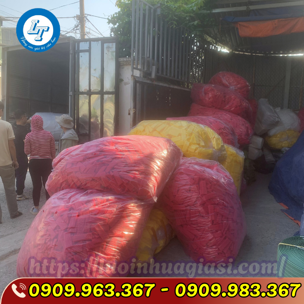 XỐP LƯỚI BAO TRÁI NGUYÊN CUỘN 5KG ĐỦ MÀU GIÁ SỈ xốp lưới đủ màu