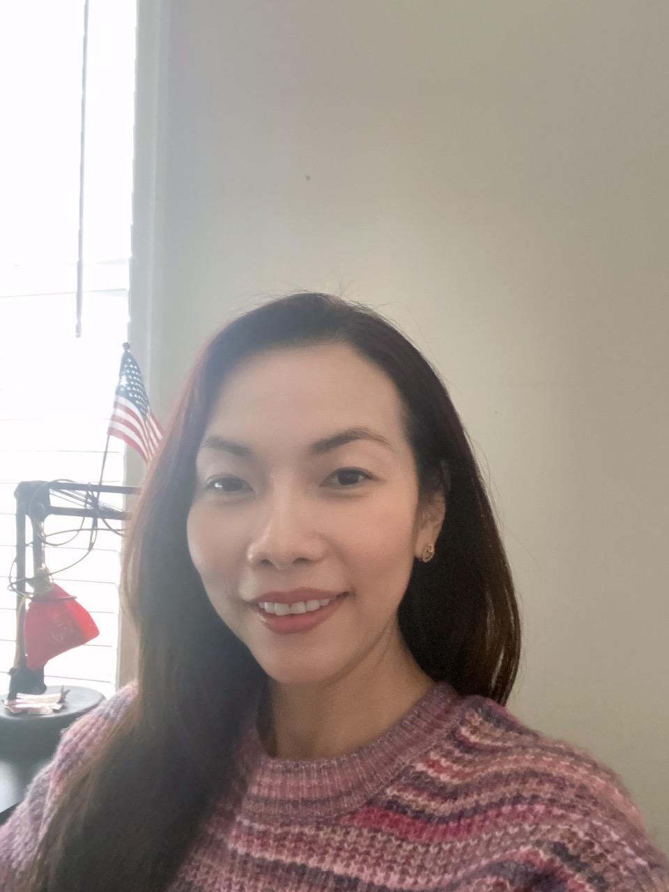 Giảng viên Hoàng Ái Thư Giảng viên Hoàng Ái Thư