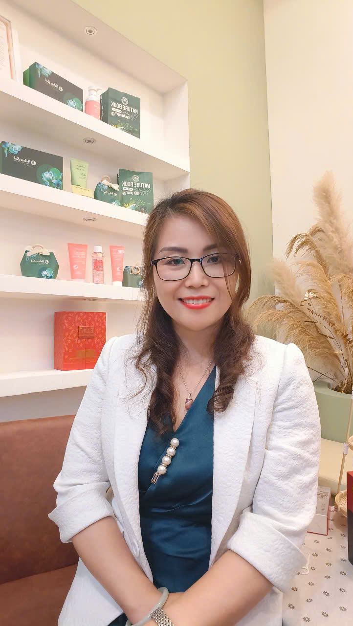 Mrs. HẢI VÂN - K. Hạnh Phúc Tại Tâm