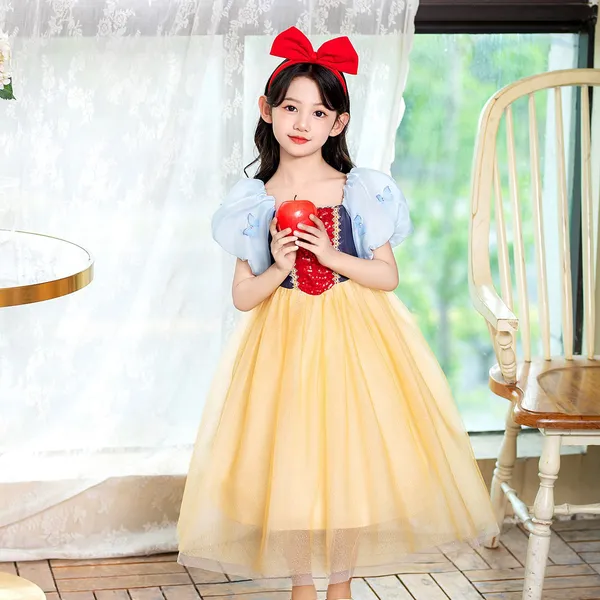 Trang phục Công chúa Bạch Tuyết kết hợp tay phồng hình bướm xinh xắn