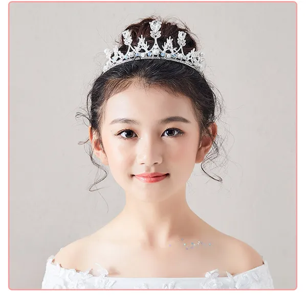 Vương miện cho bé gái trở thành Nàng công chúa xinh đẹp