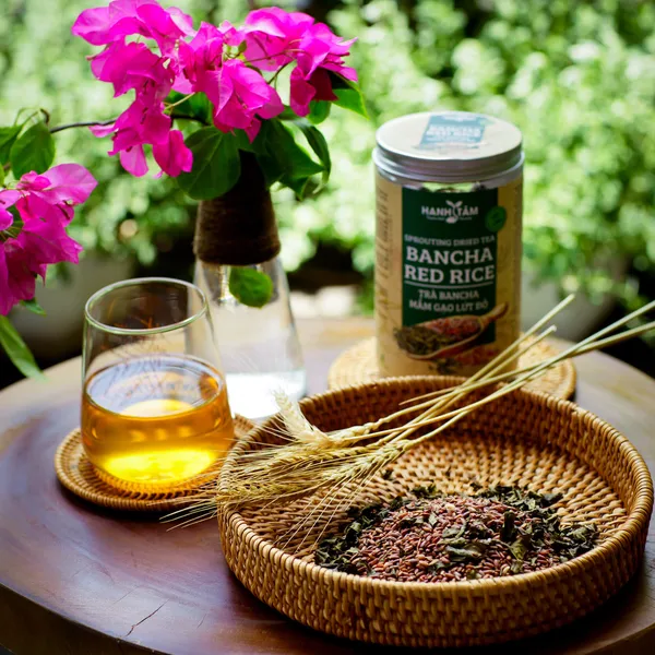Trà Bancha, mầm gạo lứt đỏ rang