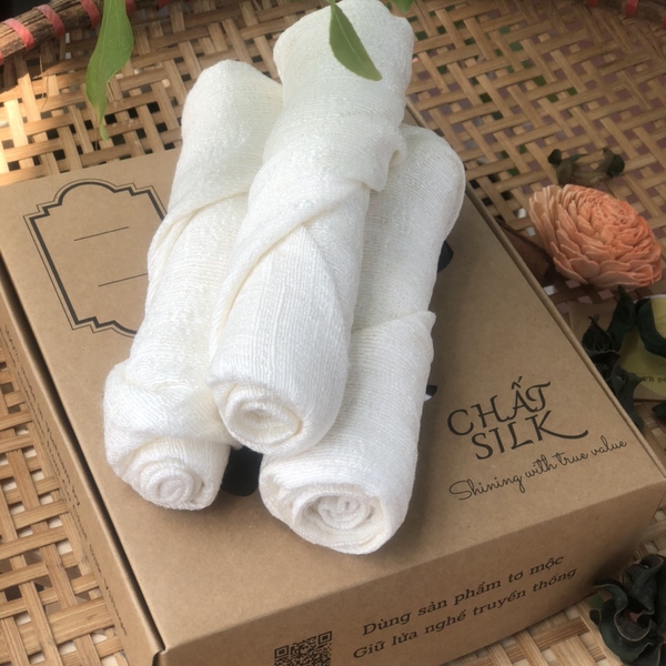 KHĂN MẶT ĐŨI TẰM