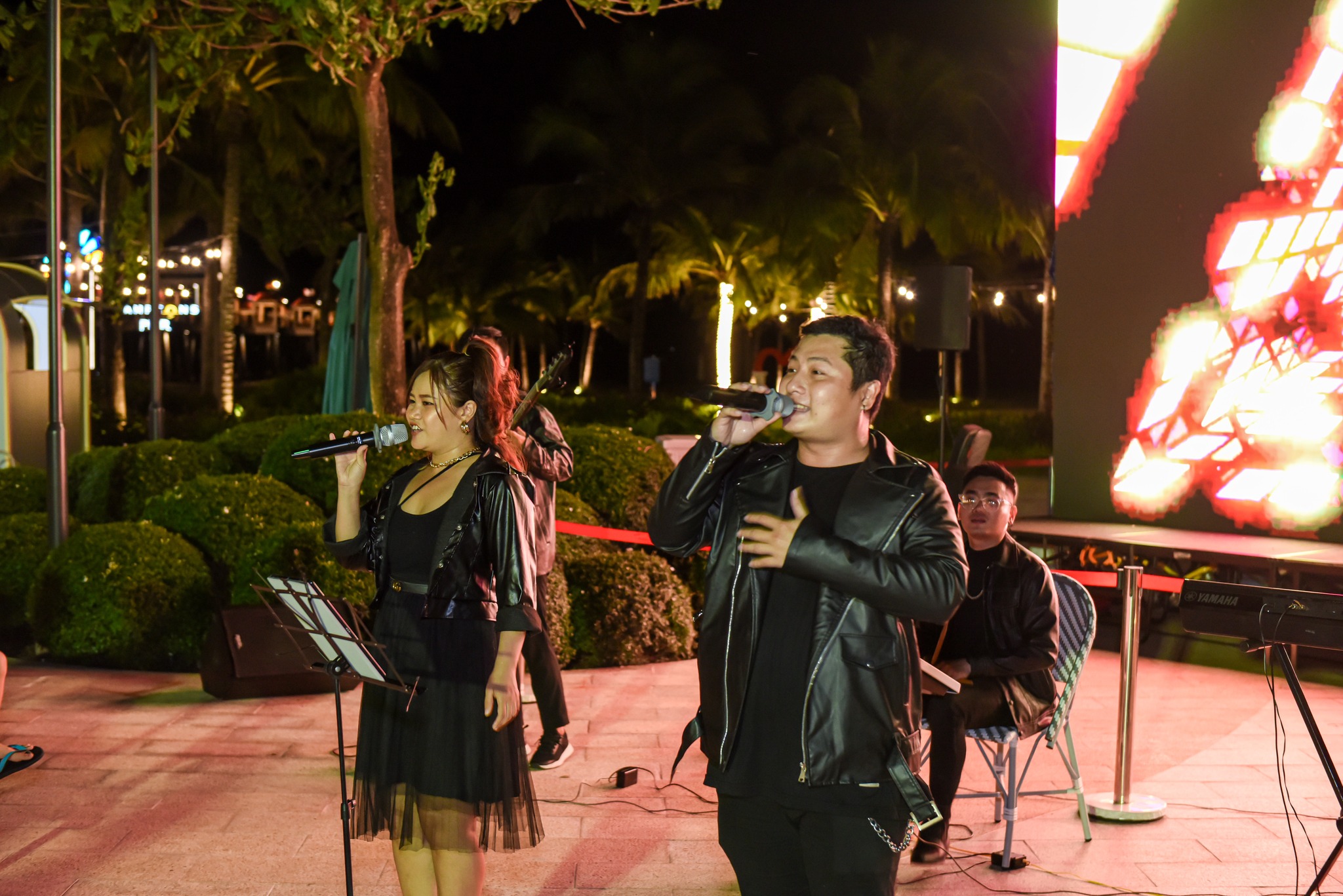 Chợ đêm Hamtons Hồ Tràm