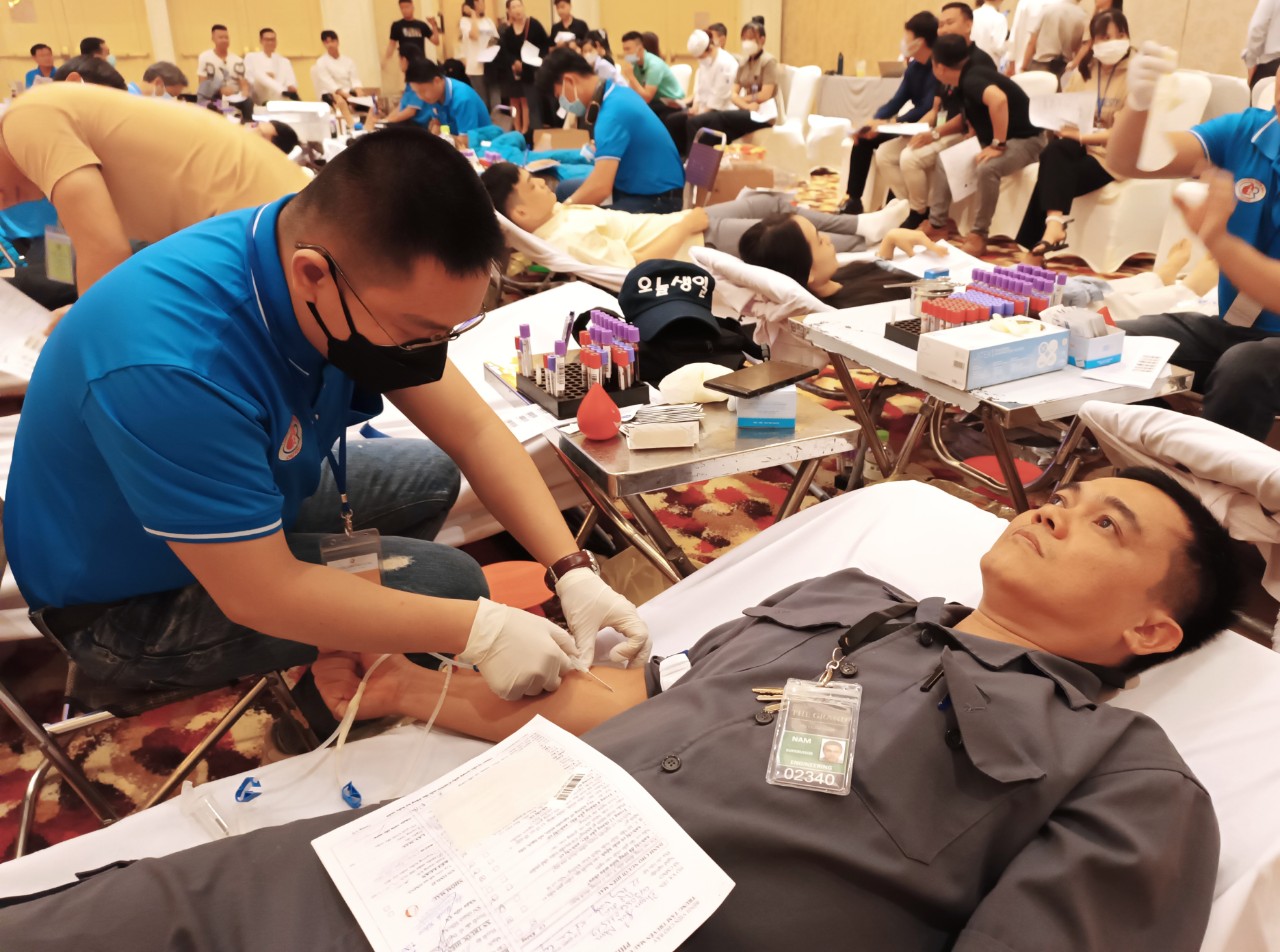 The Grand Hồ Tràm Strip hiến máu nhân đạo