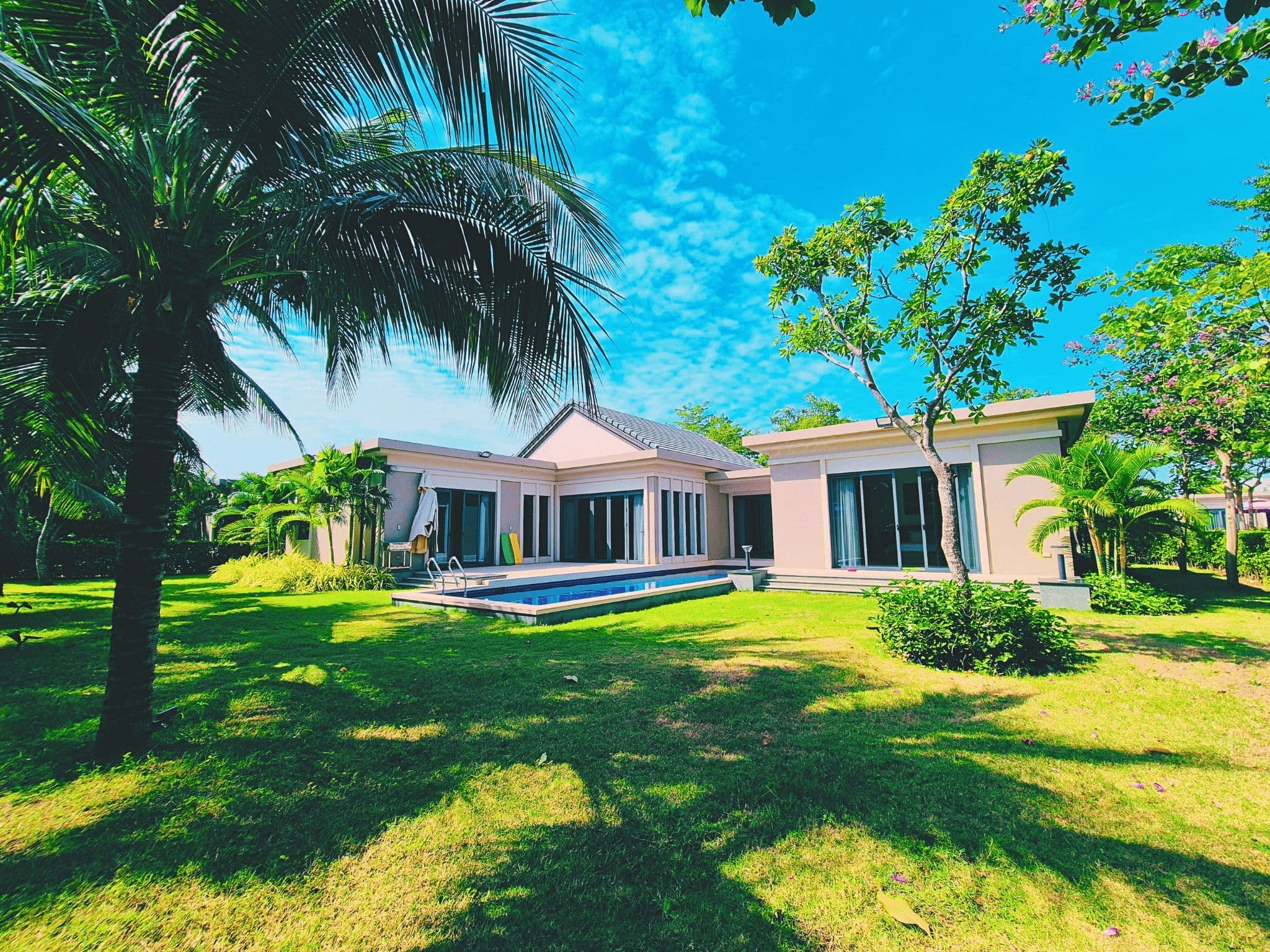 Mặt sau của villa Coastar 3 phòng ngủ 846m2 Mặt sau của villa Coastar 3 phòng ngủ 846m2
