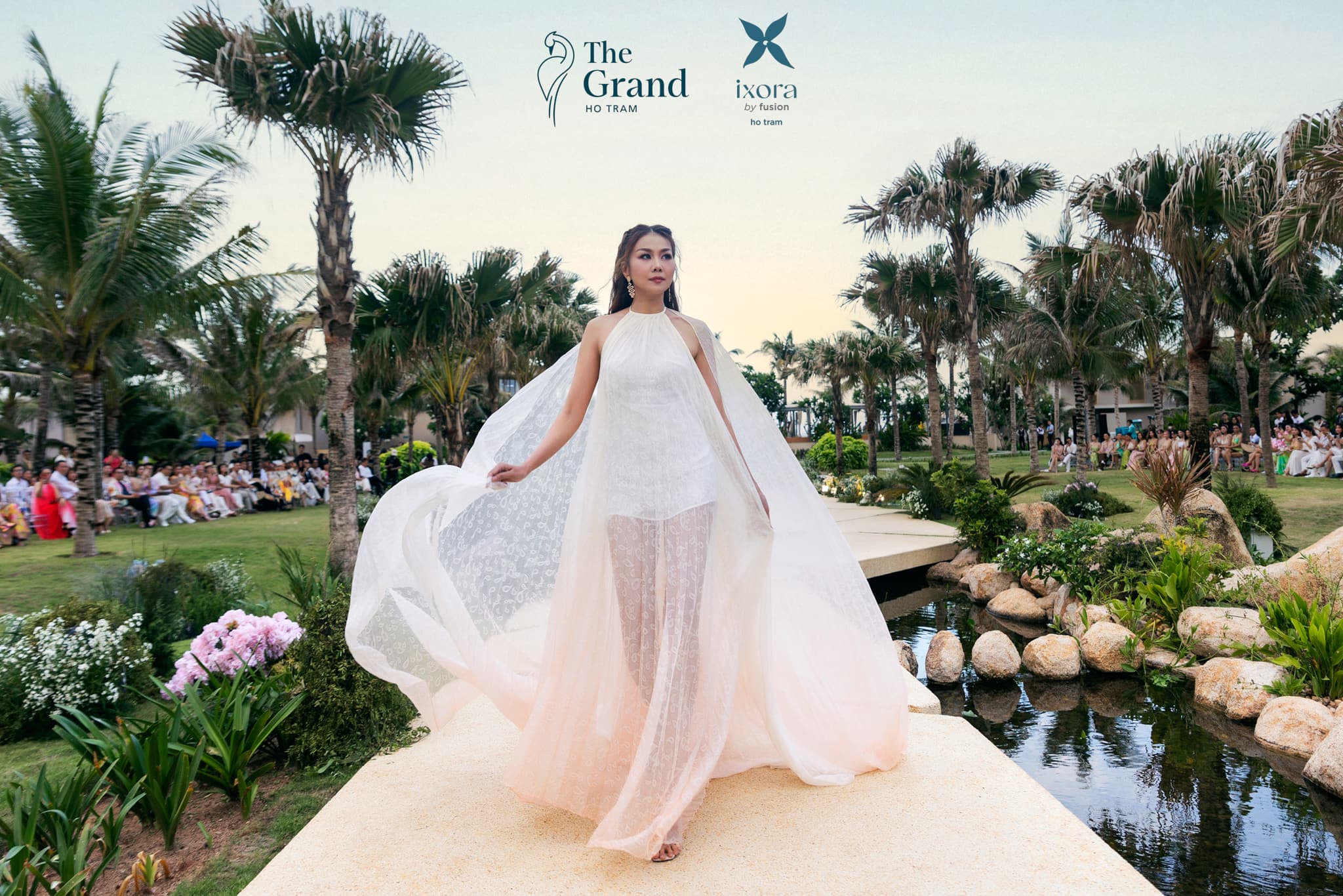 Siêu mẫu Thanh Hằng cũng có mặt tại bộ sưu tập thời trang “Ngân nga” của NTK Adrian Anh Tuấn tại Hồ Tràm Siêu mẫu Thanh Hằng cũng có mặt tại bộ sưu tập thời trang “Ngân nga” của NTK Adrian Anh Tuấn tại Hồ Tràm