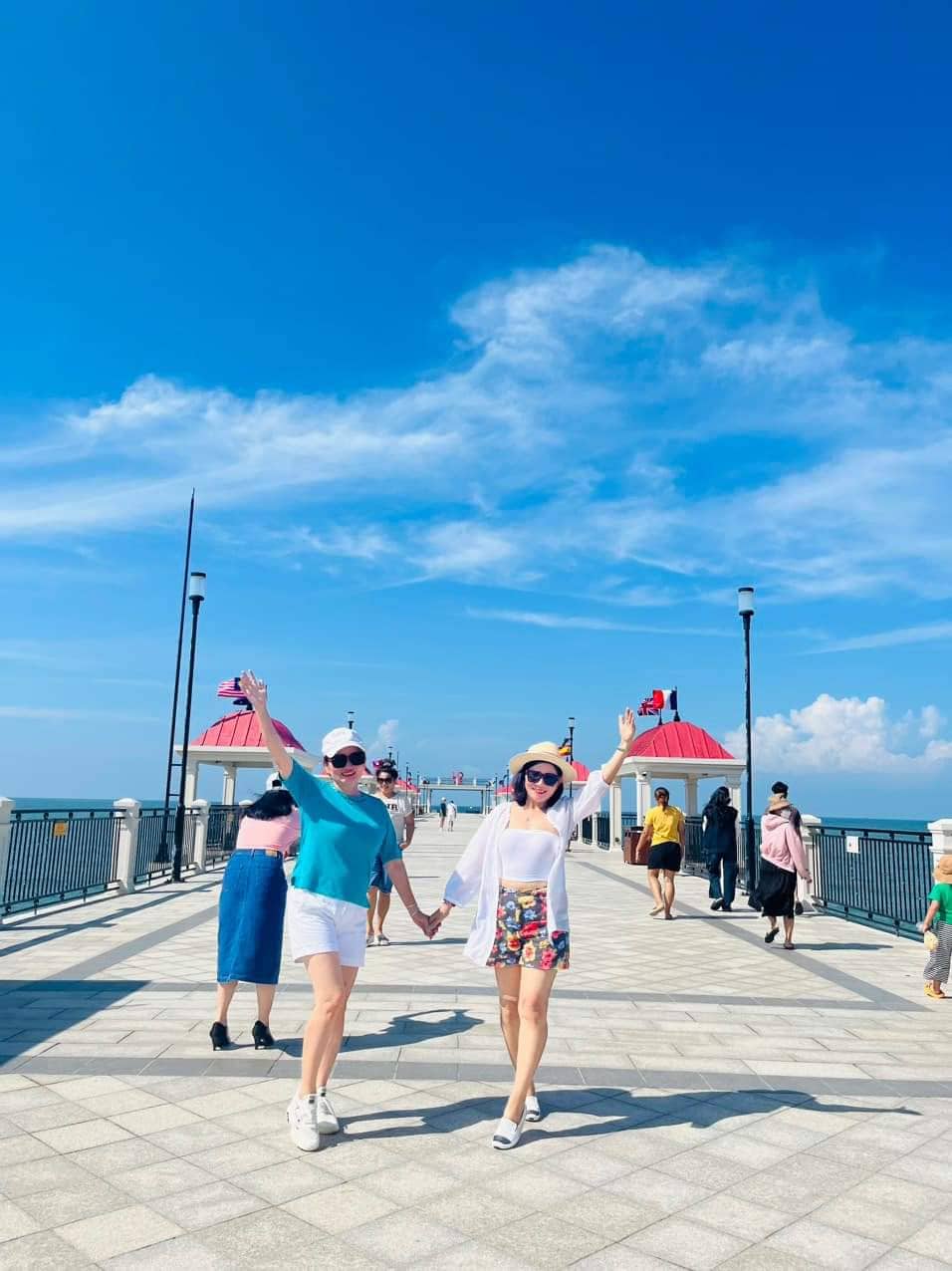 Cầu ngắm biển Hamptons Pier dài nhất Châu Á tại Hồ Tràm Cầu ngắm biển Hamptons Pier dài nhất Châu Á tại Hồ Tràm